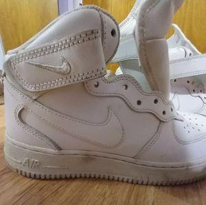 Mens 8 Nike Air White Hi Top Used
